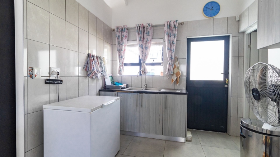 3 Bedroom Property for Sale in Da Gama Bay Western Cape